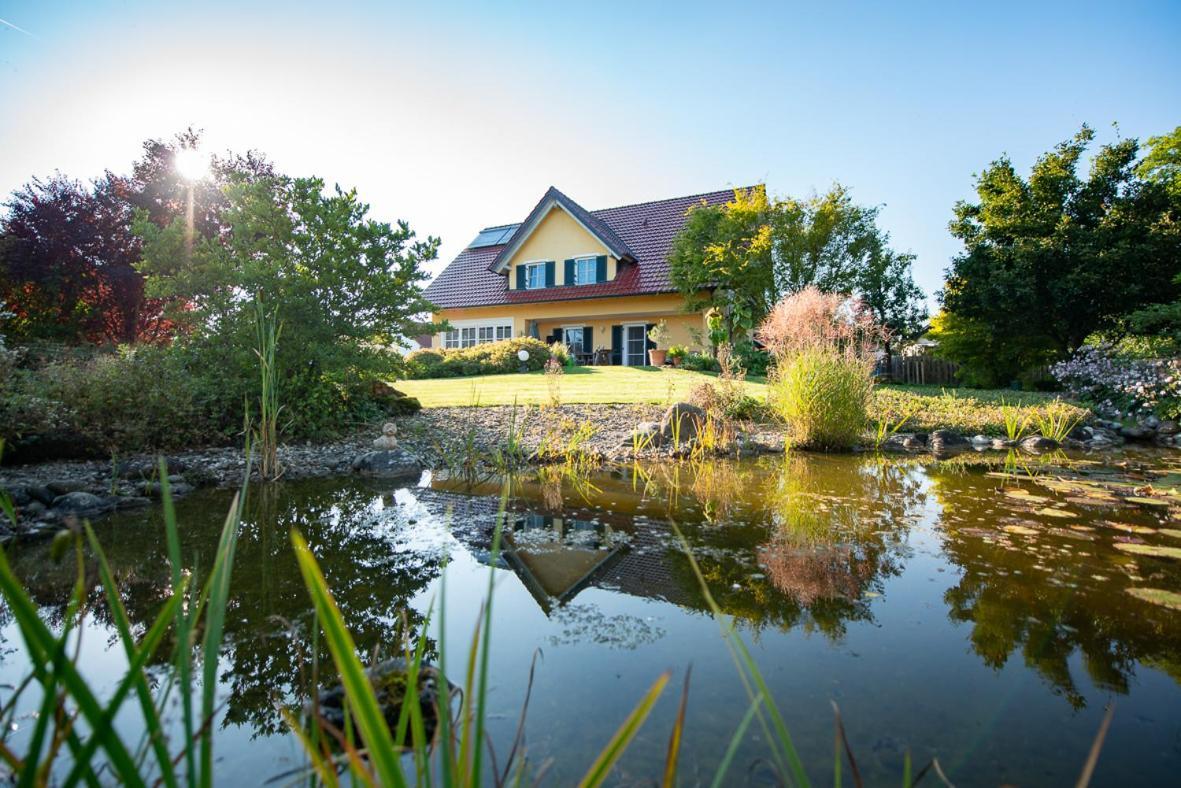Einzigartige Naturoase im Süden von Ingolstadt Brautlach Exterior foto